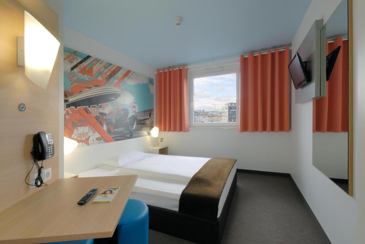 B&B Hotel Böblingen Eksteriør billede